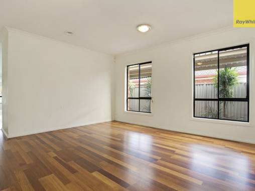 1 vaucluse lane caroline springs