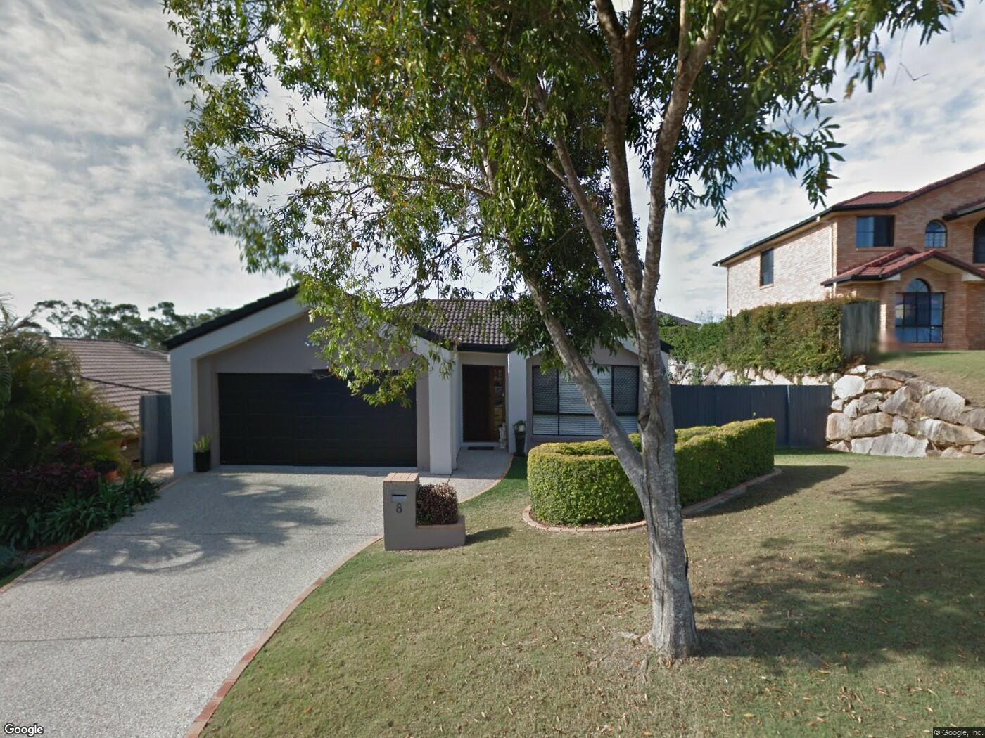 1 vaucluse place mansfield qld 4122