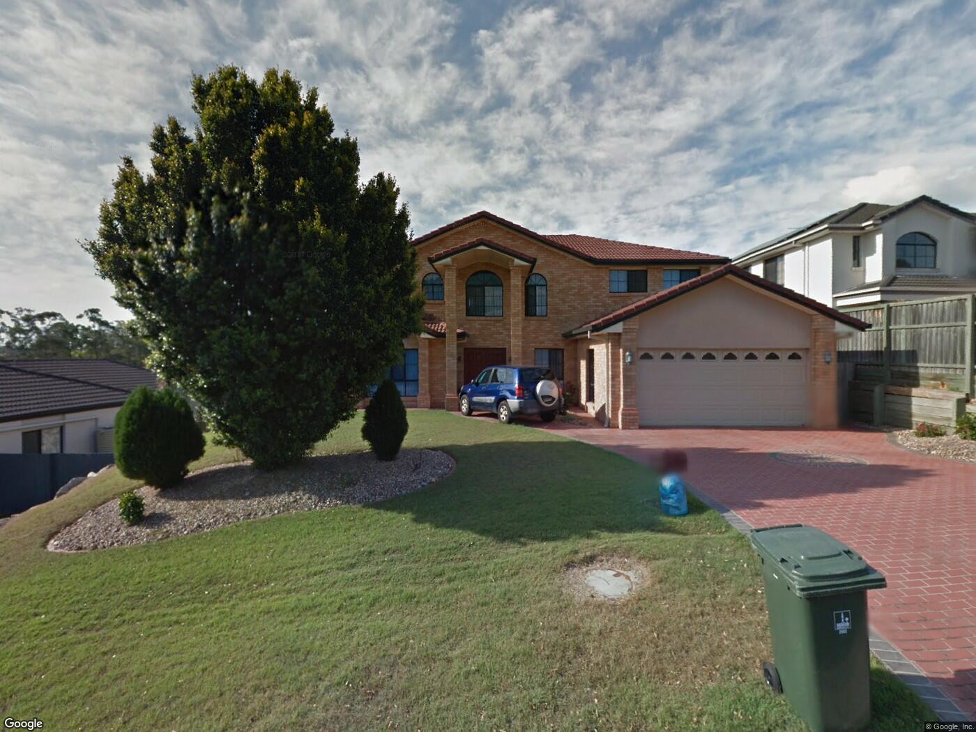 1 vaucluse place mansfield qld 4122