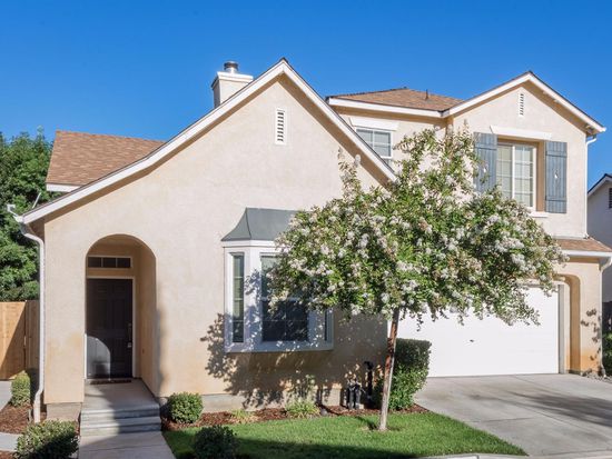 1772 n avignon ln clovis ca