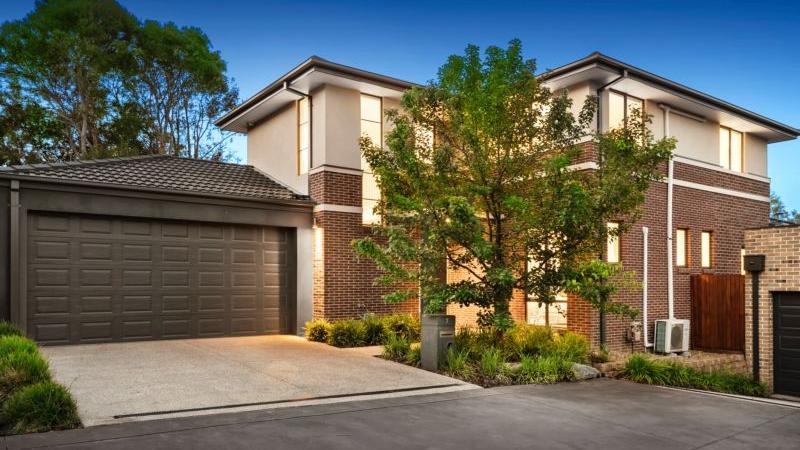 2 vaucluse court donvale