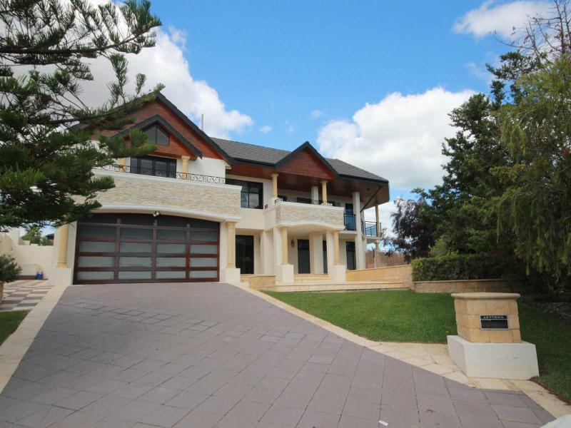 2 vaucluse place kallaroo