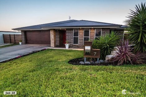 2 vaucluse place parkes
