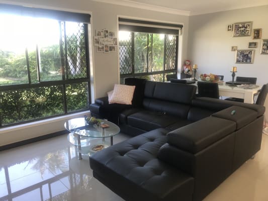 4 vaucluse pl bundall