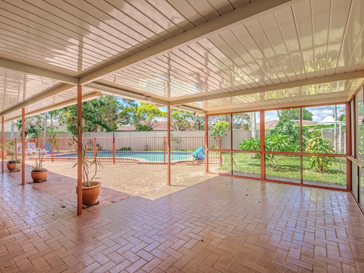 4 vaucluse pl bundall