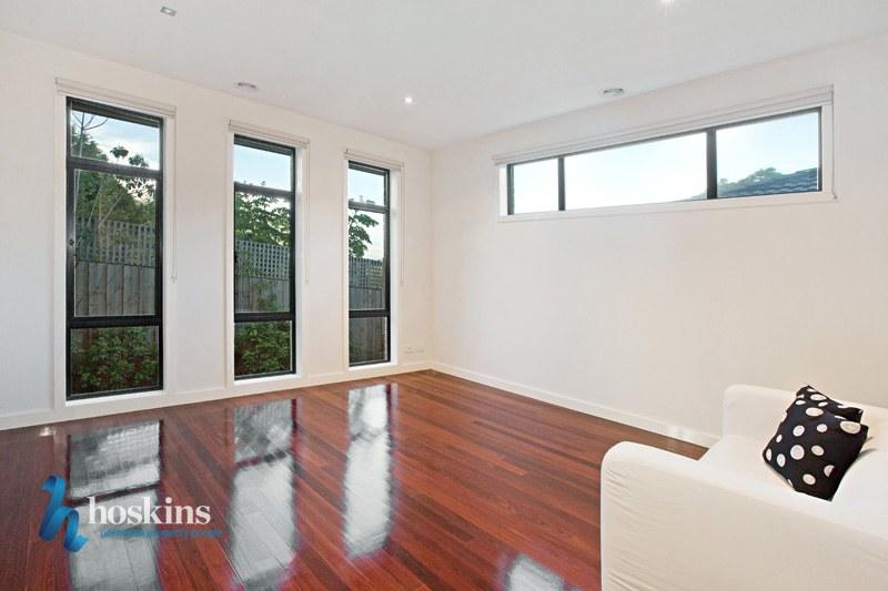 5 vaucluse court donvale