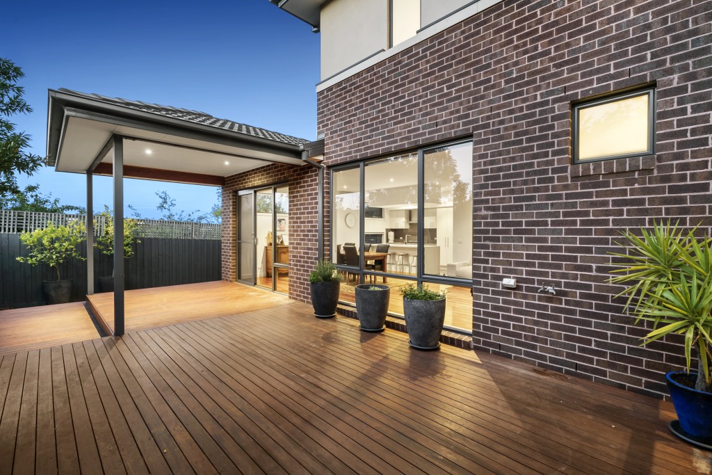 5 vaucluse court donvale