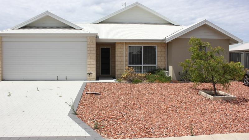 5 vaucluse way coodanup