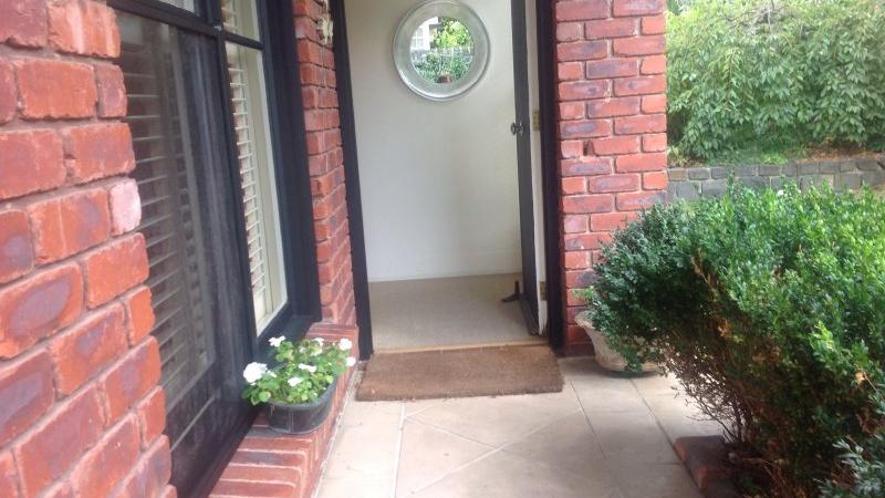 6 vaucluse street brighton