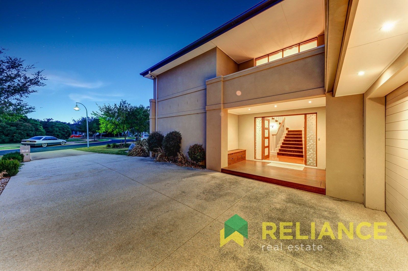 60 vaucluse boulevard sanctuary lakes