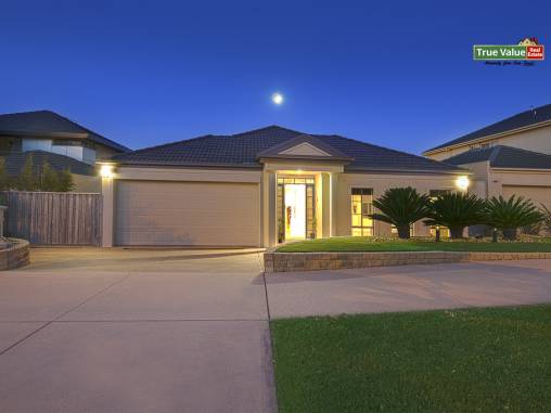 61 vaucluse boulevard point cook