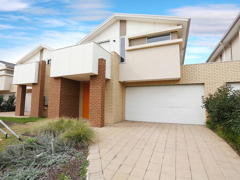 61 vaucluse boulevard point cook