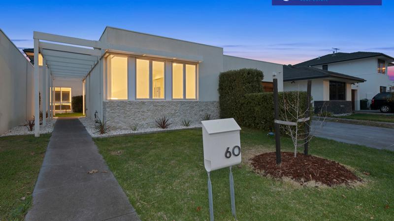 61 vaucluse boulevard point cook