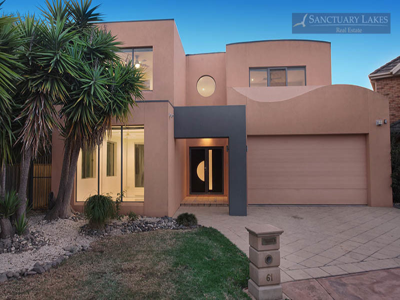 61 vaucluse boulevard point cook