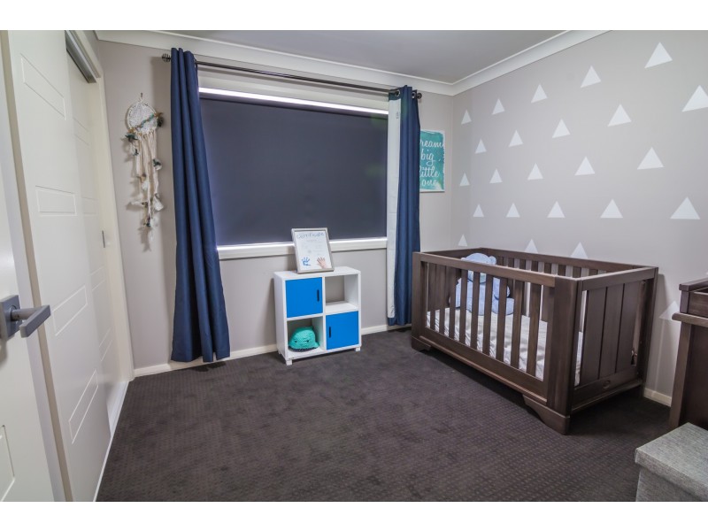 7 vaucluse place parkes