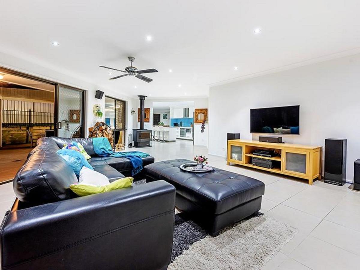 7 vaucluse place robina qld 4226