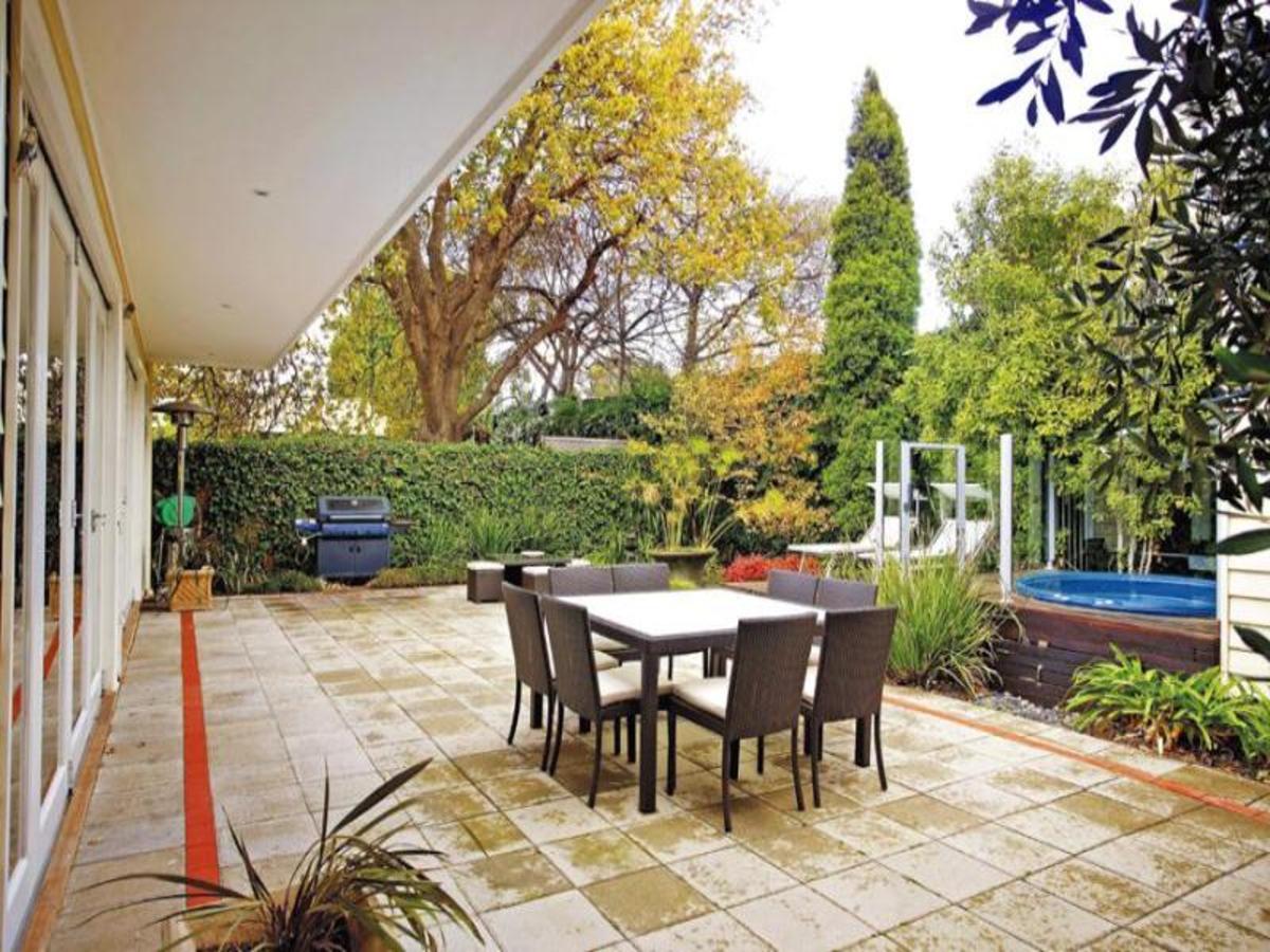 7 vaucluse street brighton