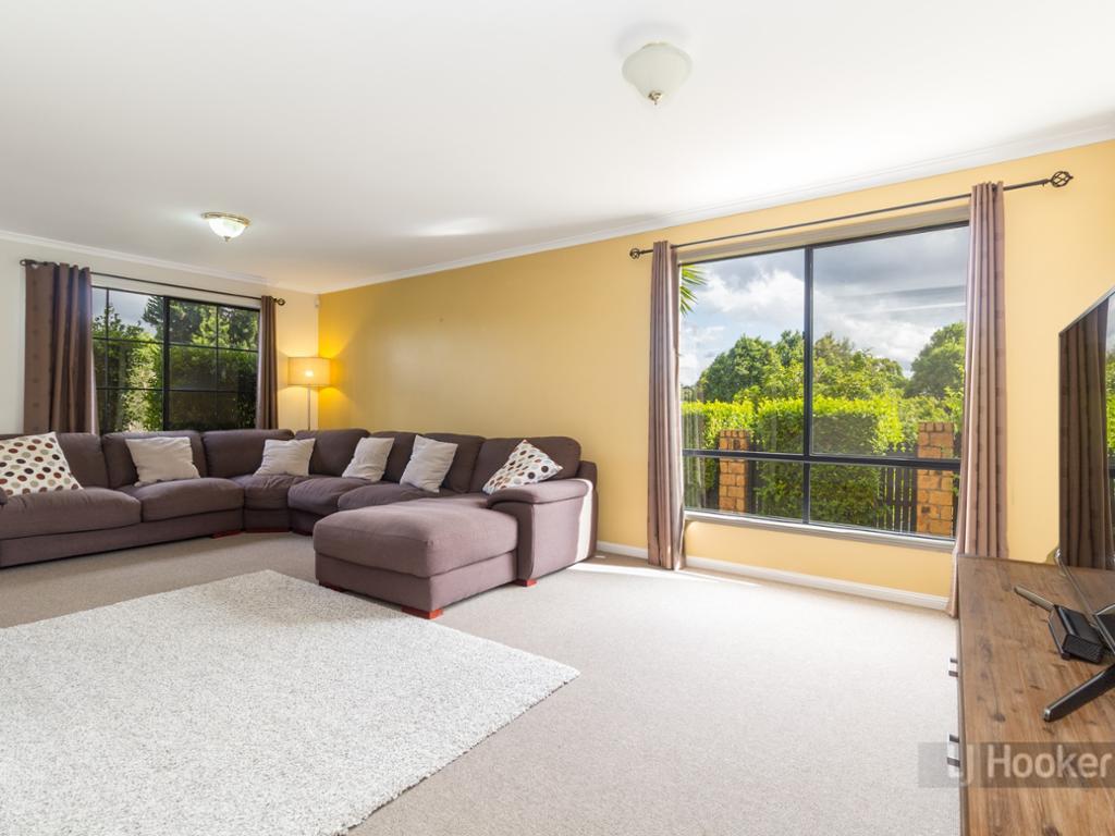 7 vaucluse street forest lake