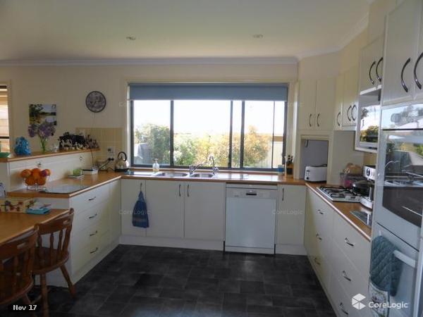 8 vaucluse place parkes nsw 2870