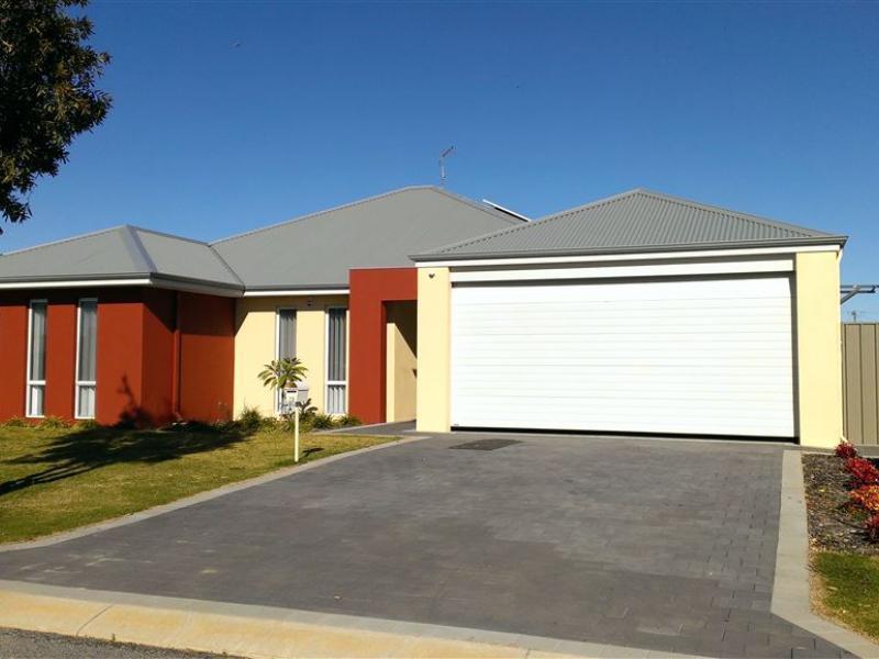 8 vaucluse way coodanup