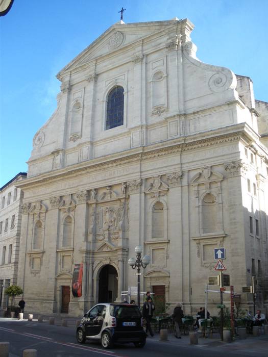 84007 avignon