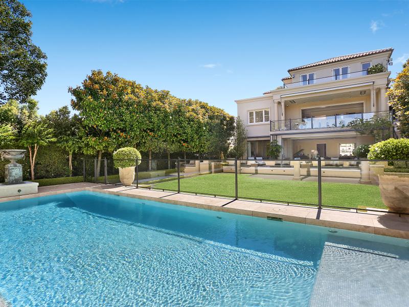 9 crescent vaucluse
