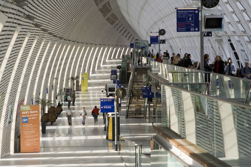 avignon gare tgv