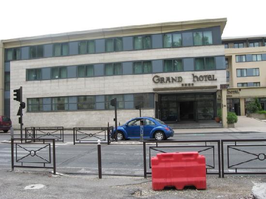 avignon grand hotel