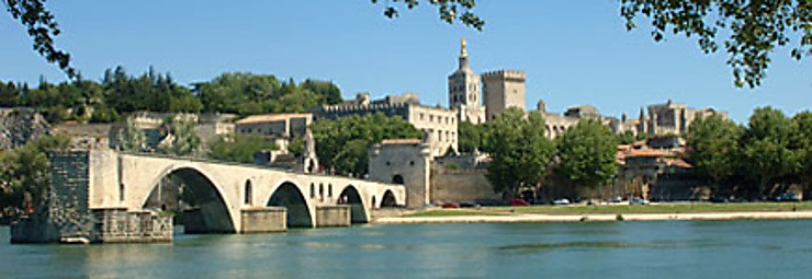 avignon guide du routard