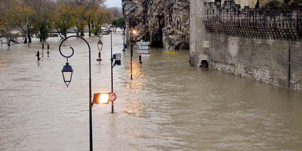 avignon inondation
