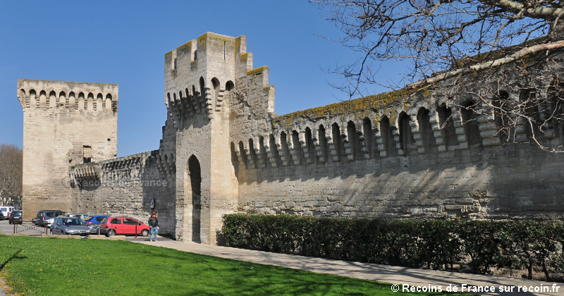 avignon intra muros
