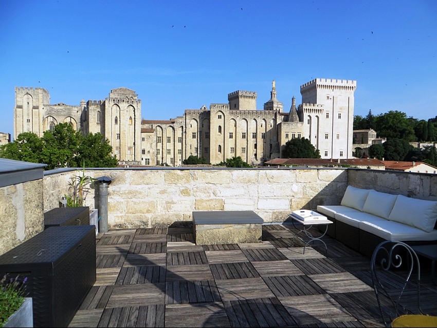 avignon intra muros