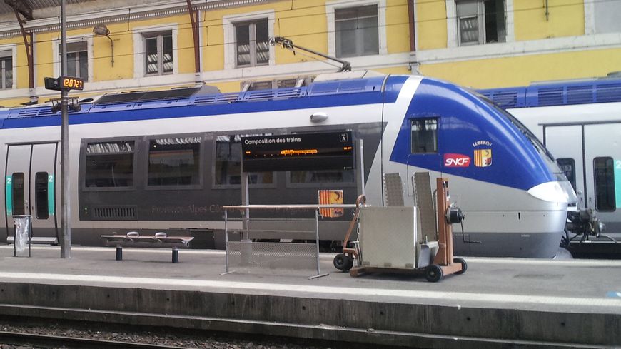 avignon orange train