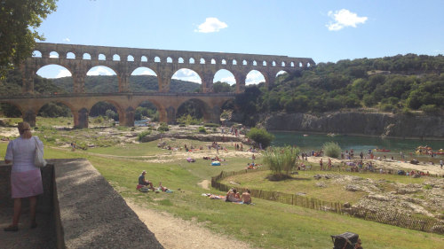 avignon ou nimes