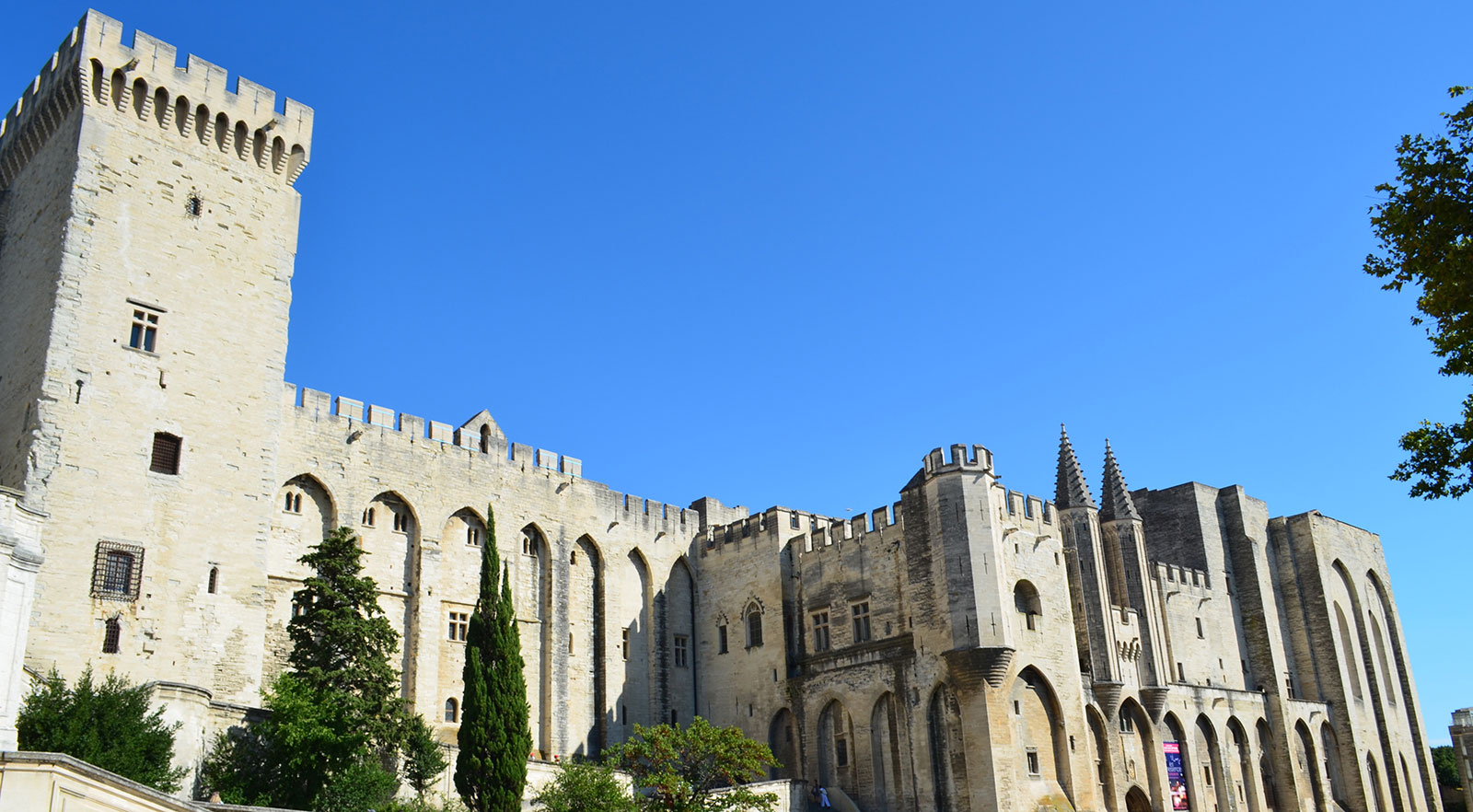 avignon papstpalast offnungszeiten