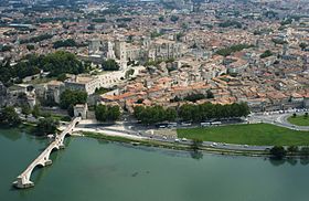 avignon population