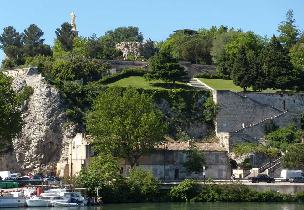 avignon rocher des doms