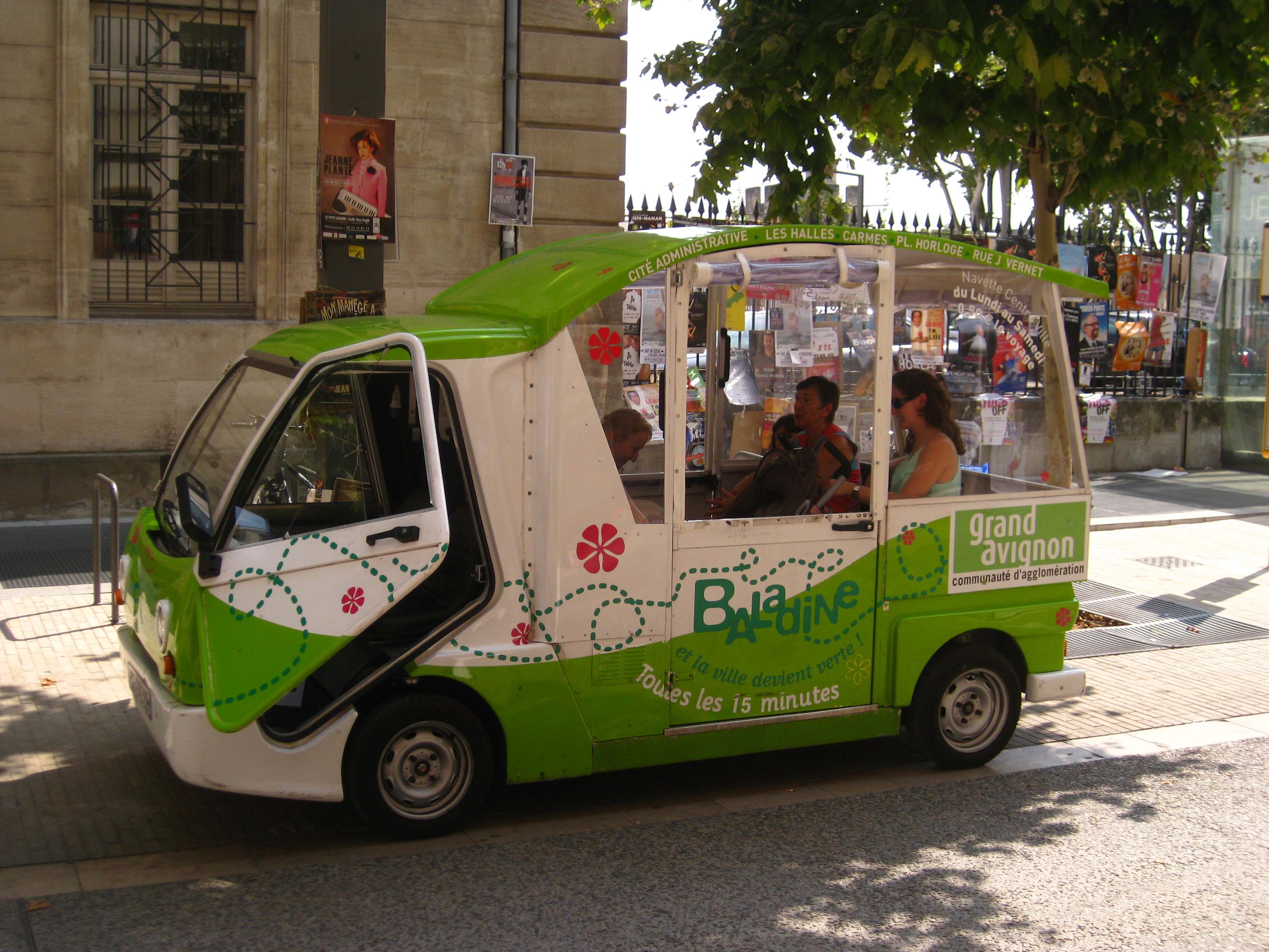 avignon transport