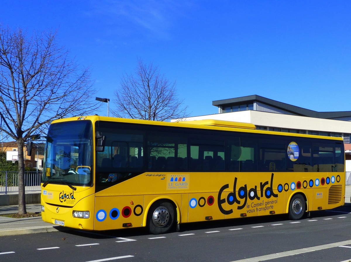 avignon uzes bus