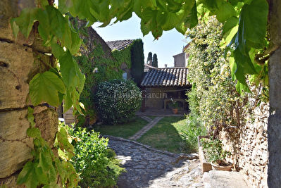 avignon uzes distance