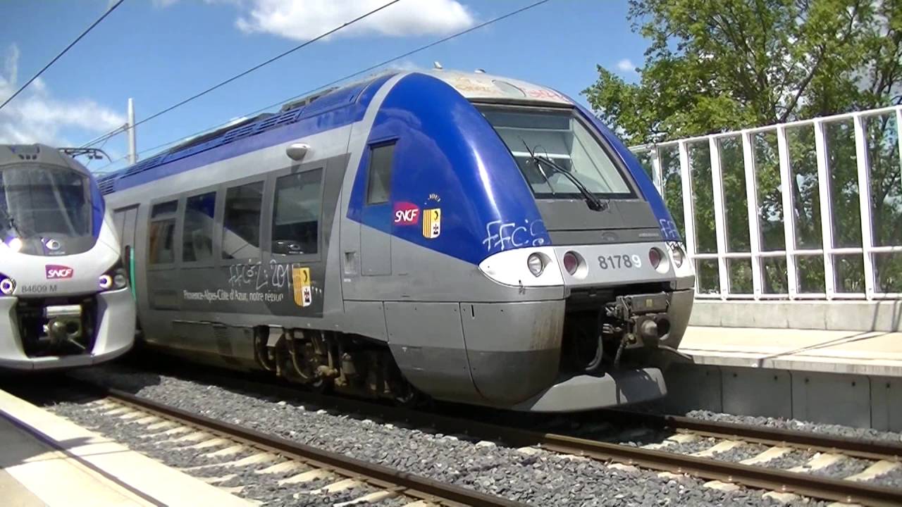 avignon uzes train