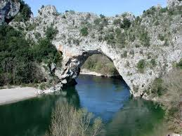 avignon vallon pont d'arc