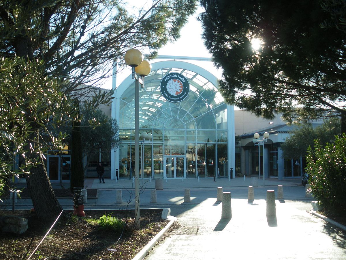 avignon zone commerciale