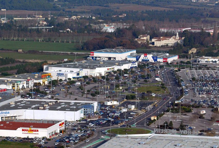 avignon zone commerciale