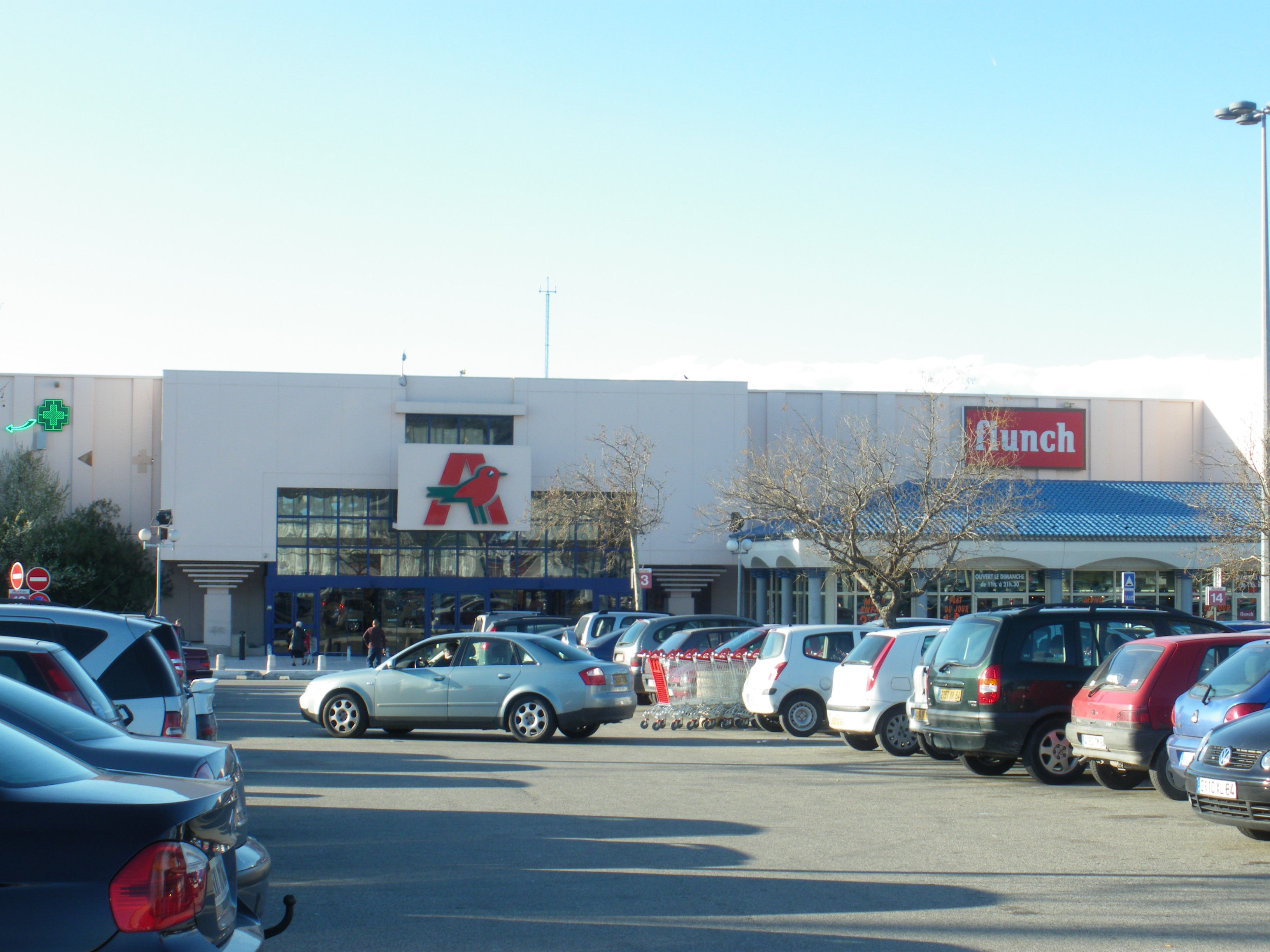 avignon zone commerciale