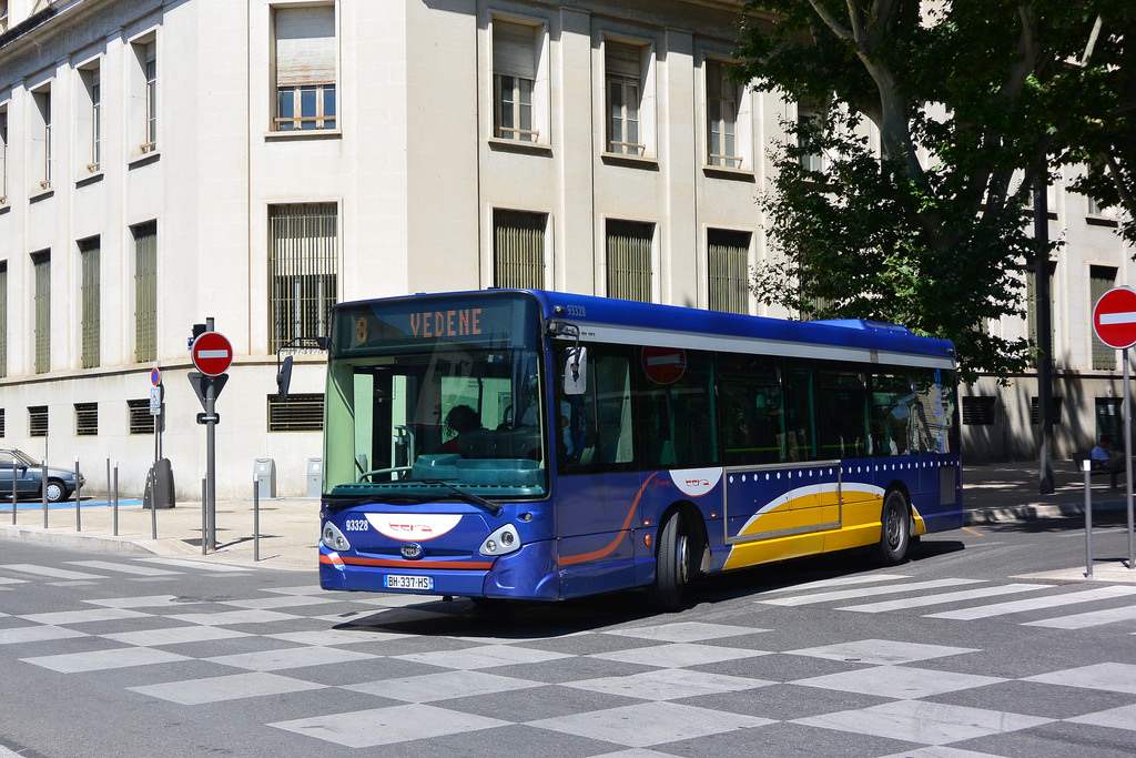bus 8 avignon