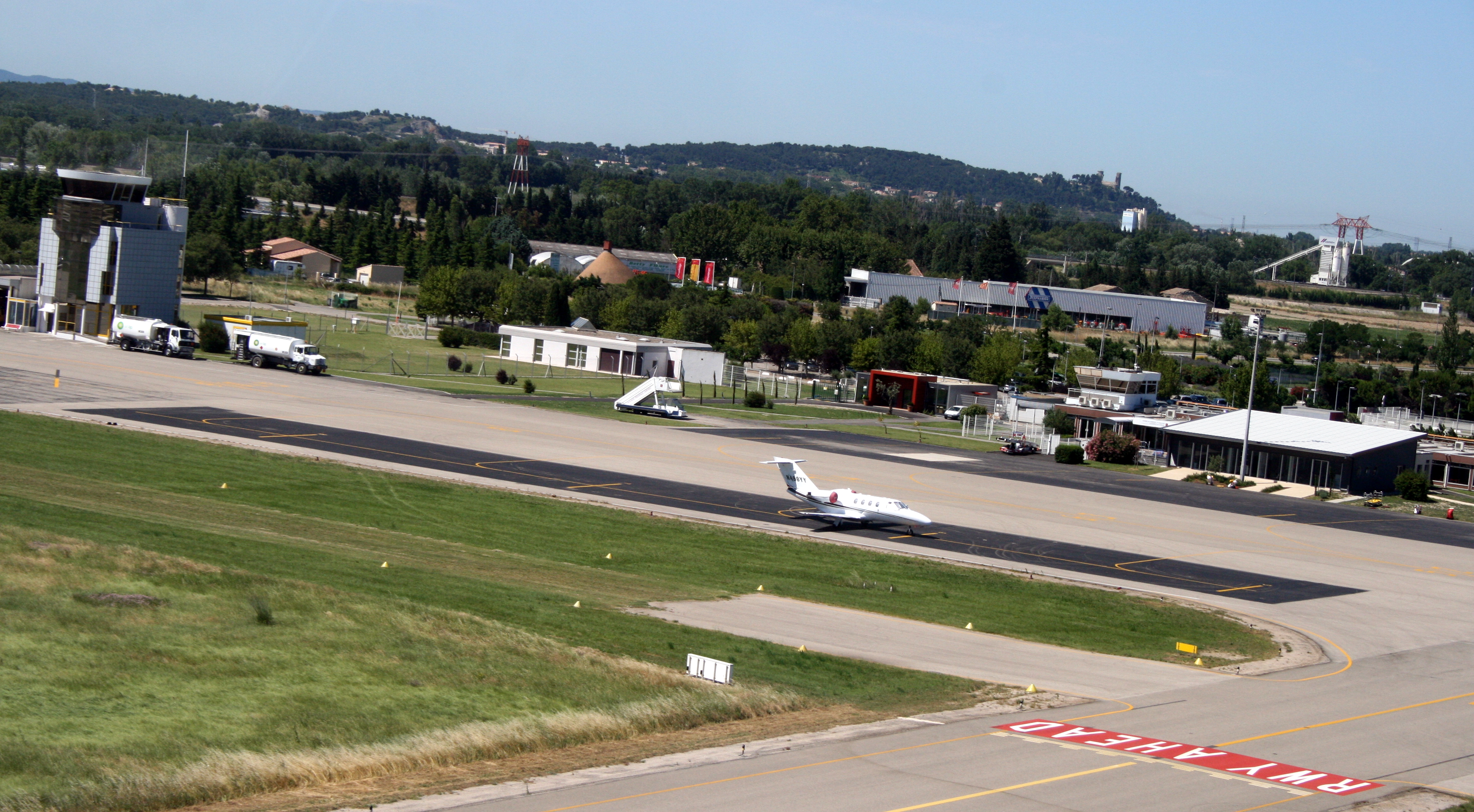 d'avignon aeroport