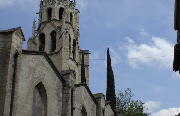 e vicina ad avignone