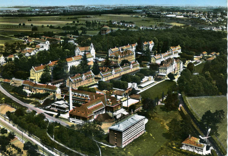 ehpad perray vaucluse 91