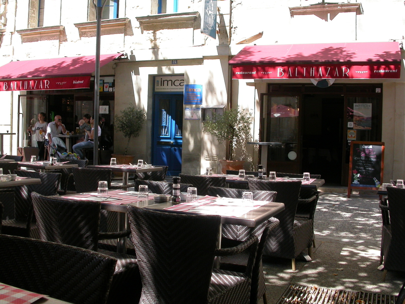 f cafe avignon